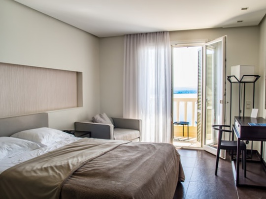 Blog IDh Innovación y Desarrollo de herrajes Consejos para mantener fresco tu hogar en verano